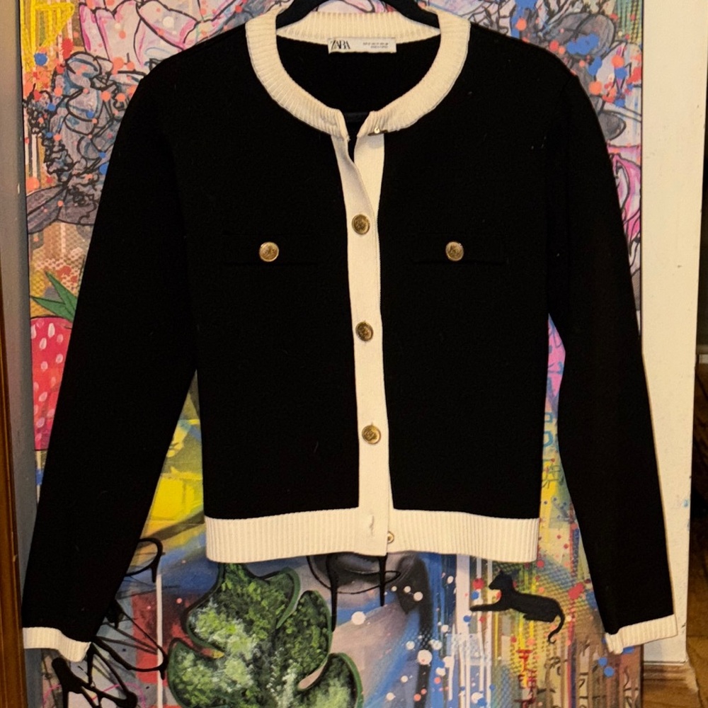 Zara Women's Black and White Cardigan